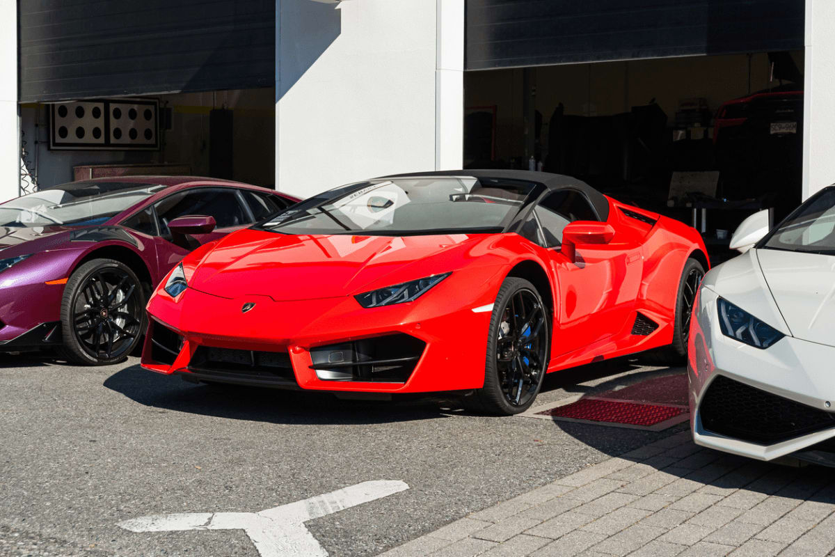 20 voitures de luxe volées en une nuit à Paris : Ferrari, Porsche, Bentley, le garage était "ultra-sécurisé"