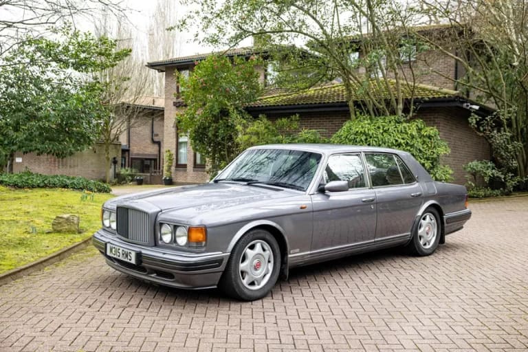 bentley-turbo-r-1280-x-853-wallpaper-kvcm29u6g2c94w8o.webp