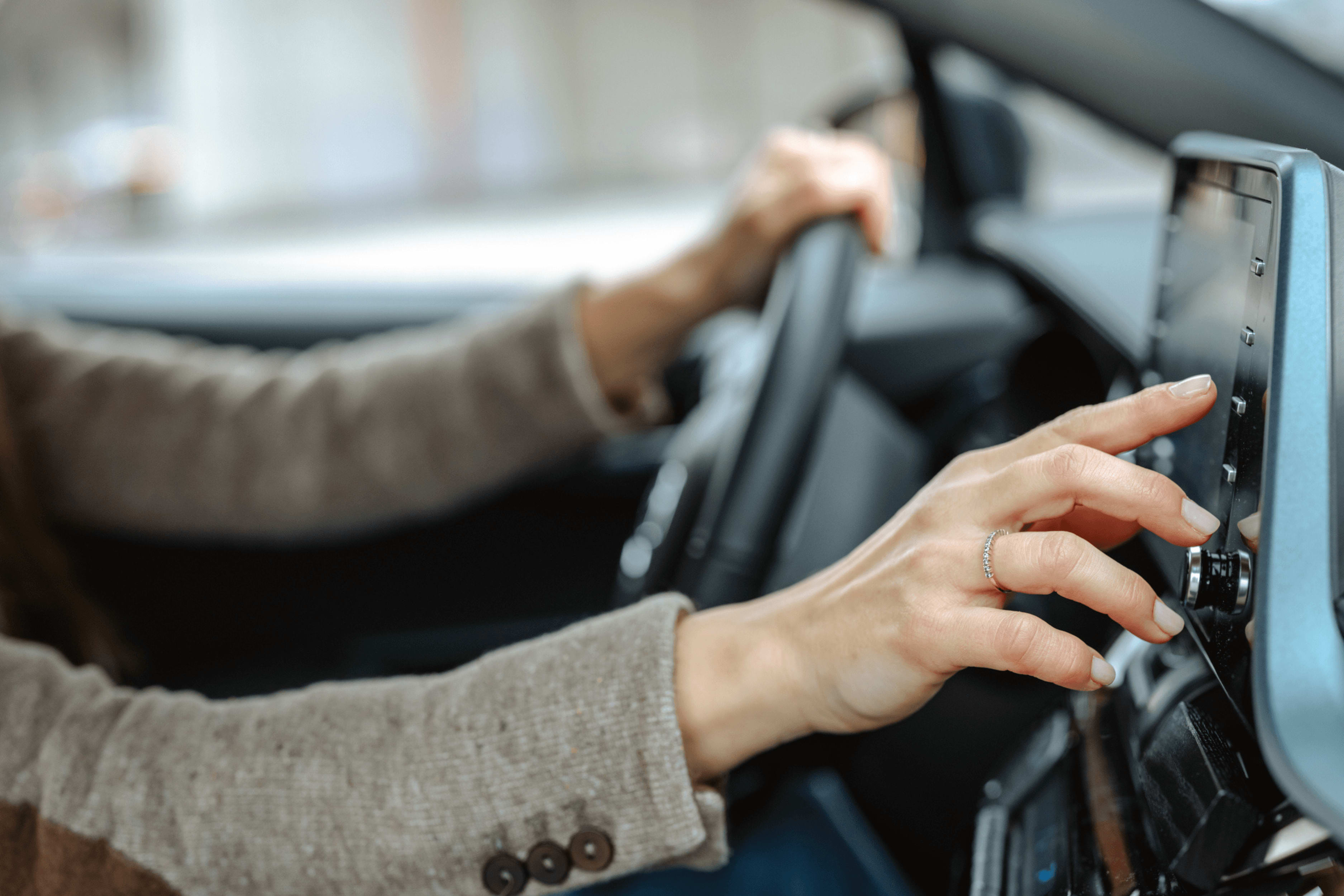 Tout tactile, 100 % électrique… les constructeurs reviennent déjà en arrière