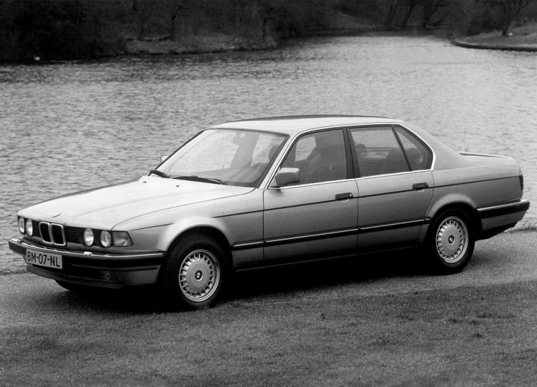 bmw_7-series_1986_photos_3-aspect-ratio-1600-1155.jpg