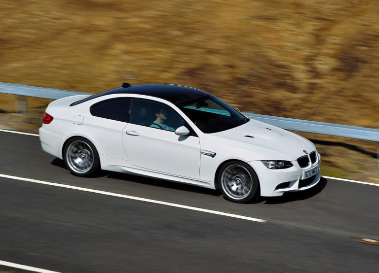 bmw_m3_2010_images_2-aspect-ratio-2048-1476.jpg