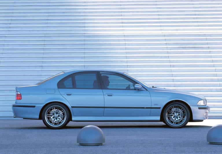 bmw_m5_1998_pictures_2-aspect-ratio-2048-1425.jpg