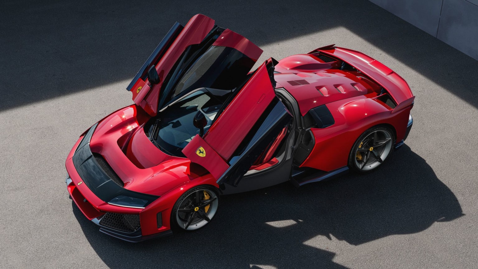 Ferrari F80 : retour aux sources du futur