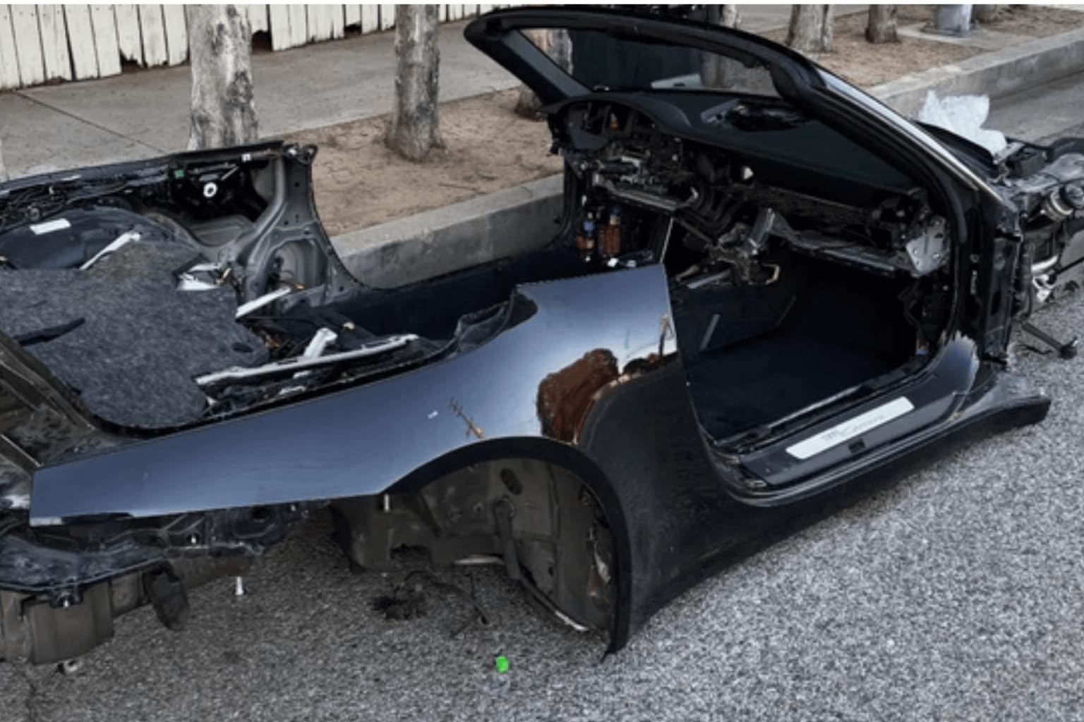 Des passants l'ont prise pour une Mazda MX-5 : c'était une Porsche 911 dépouillée jusqu'à l'os à Los Angeles