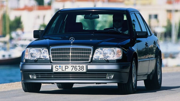 carpixel.net-1993-mercedes-benz-e-500-55914-hd.jpg
