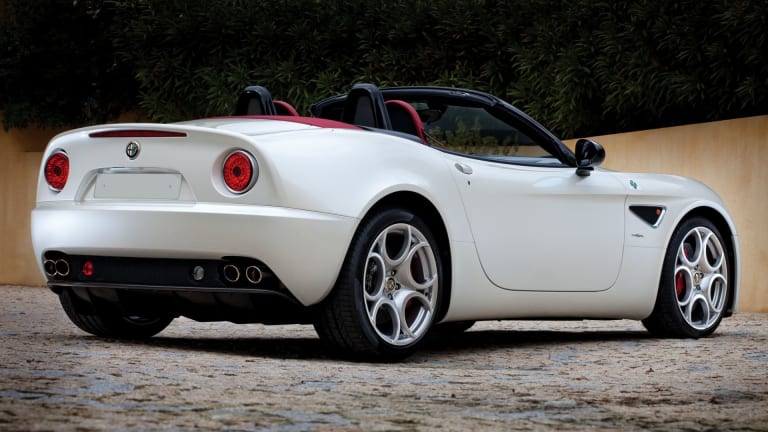 carpixel.net-2008-alfa-romeo-8c-spider-60985-hd.jpg