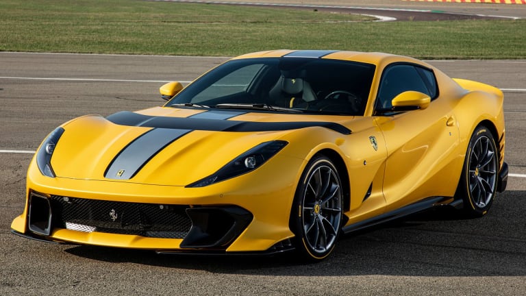 carpixel.net-2021-ferrari-812-competizione-106704-hd.jpg