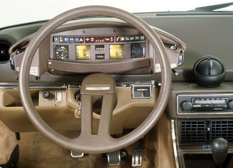 citroen_cx_1974_photos_4-aspect-ratio-2048-1477.jpg