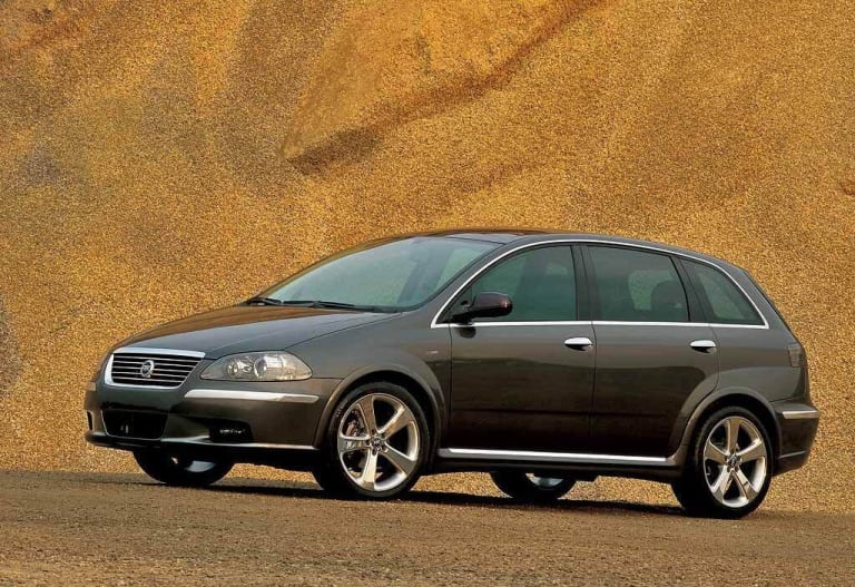 fiat_croma_2005_images_2-aspect-ratio-1024-702.jpg