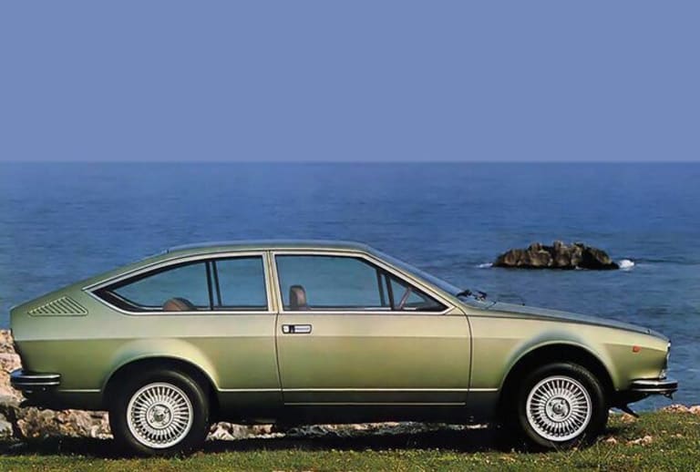 images_alfa-romeo_alfetta_1974_1-aspect-ratio-640-432.jpg