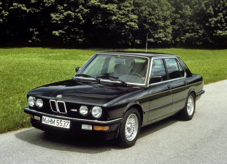 images_bmw_m5_1985_1-aspect-ratio-2048-1476.jpg
