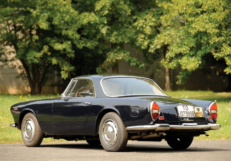 images_lancia_flaminia_1960_5-aspect-ratio-2048-1432.jpg