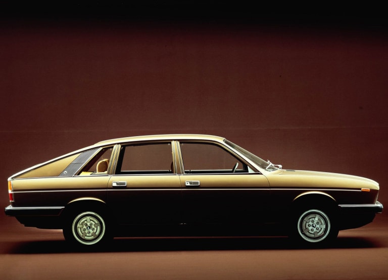images_lancia_gamma_1976_2-aspect-ratio-1600-1153.jpg