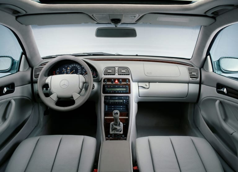 images_mercedes-benz_clk-klasse_1997_3-aspect-ratio-2048-1476.jpg