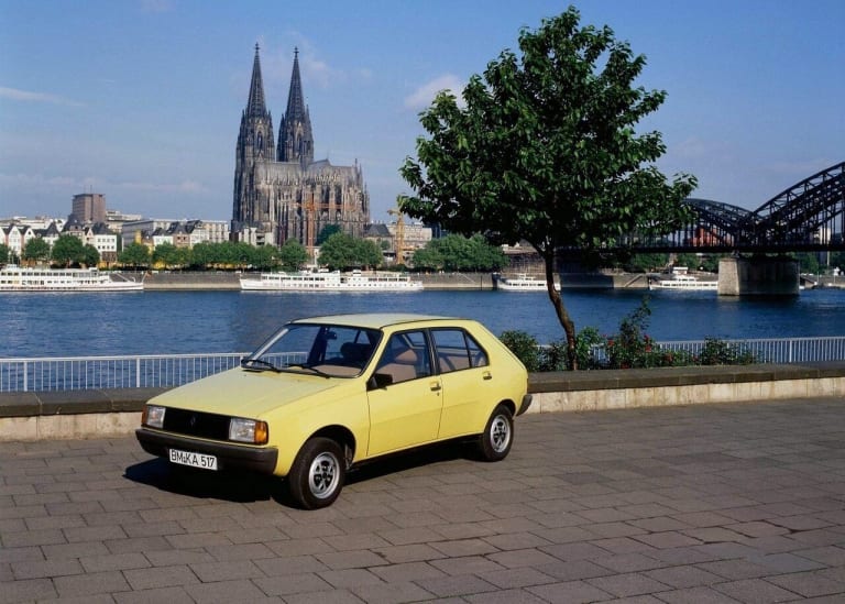 images_renault_14_1976_1-aspect-ratio-1280-915.jpg