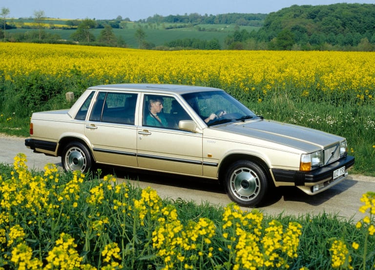 images_volvo_760_1982_1-aspect-ratio-2048-1474.jpg