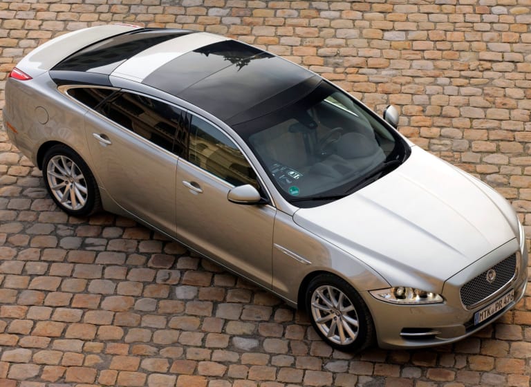 jaguar_xj_2009_wallpapers_9-aspect-ratio-2048-1493.jpg