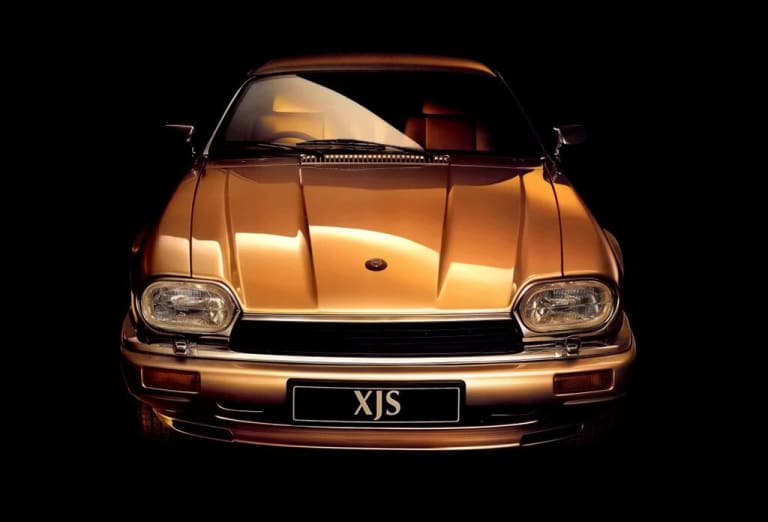 jaguar_xjs_1991_photos_5-aspect-ratio-1024-696.jpg