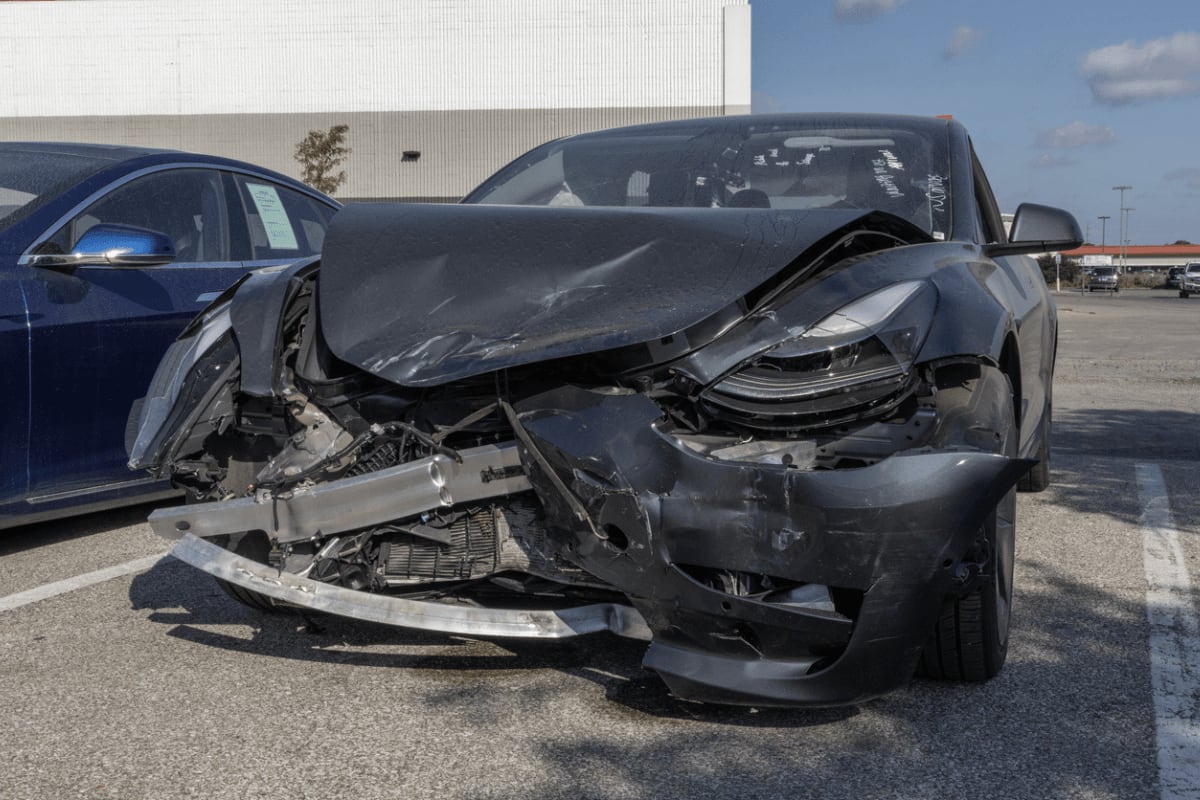 Tesla affiche 4 fois plus d’accidents que les humains, faut-il s’inquiéter ?