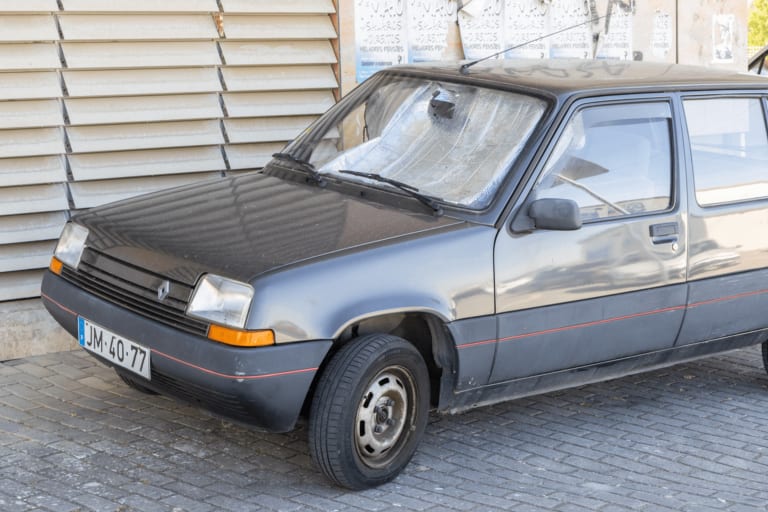 Une Renault 5 de 1982 avec 12 km au compteur vendue plus de 54 000 €