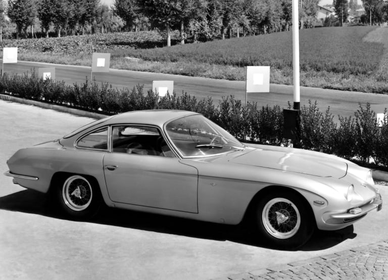 lamborghini_350-400-gt_1964_wallpapers_3-aspect-ratio-2048-1479.jpg