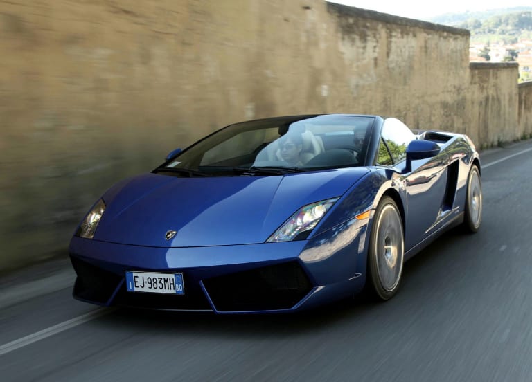 lamborghini_gallardo_2012_photos_4-aspect-ratio-2048-1471.jpg