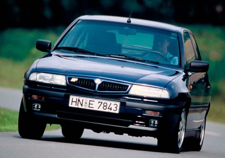 lancia_delta_1995_wallpapers_1-aspect-ratio-1024-720.jpg