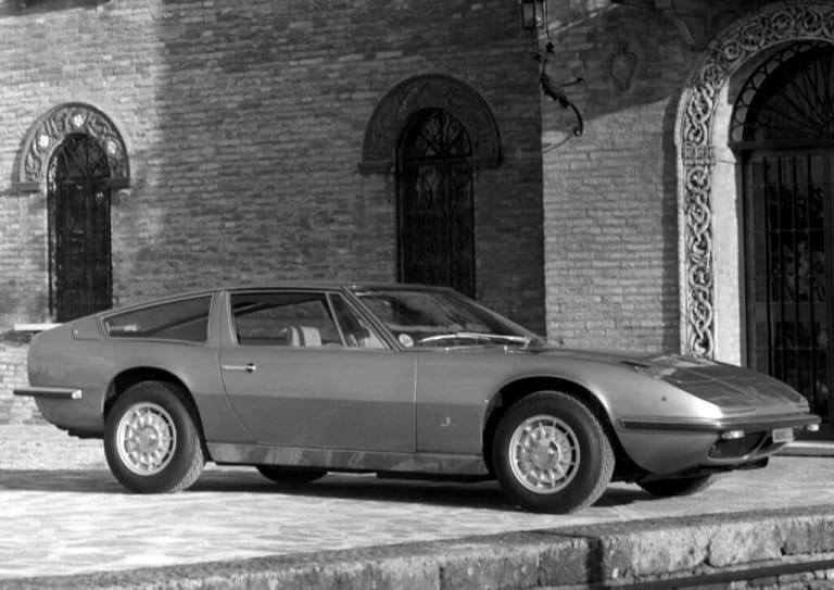 maserati_indy_1969_wallpapers_2-aspect-ratio-1024-724.jpg