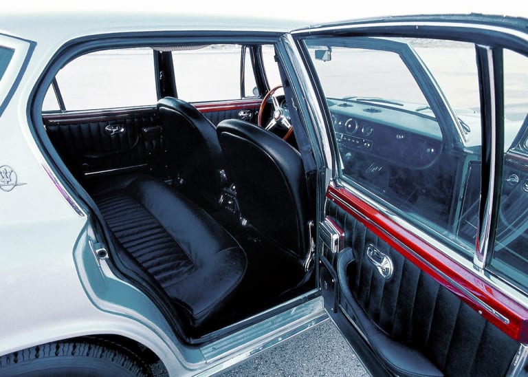 maserati_quattroporte_1966_pictures_2-aspect-ratio-1280-914.jpg