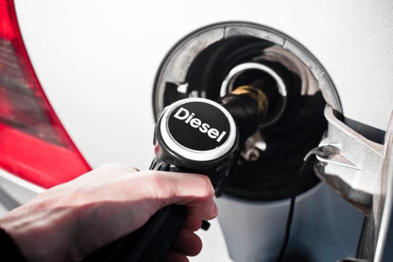 Diesel presque disparu en France : découvrez les voitures qui résistent en 2026