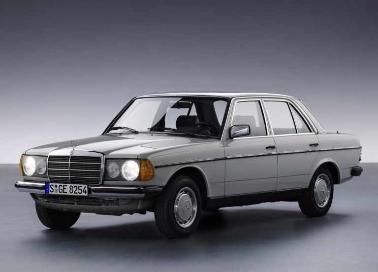 mercedes-benz_e-klasse_1976_photos_1-aspect-ratio-2048-1471.jpg