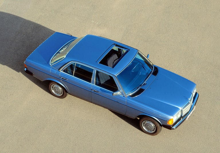 mercedes-benz_e-klasse_1980_wallpapers_2-aspect-ratio-2048-1423.jpg
