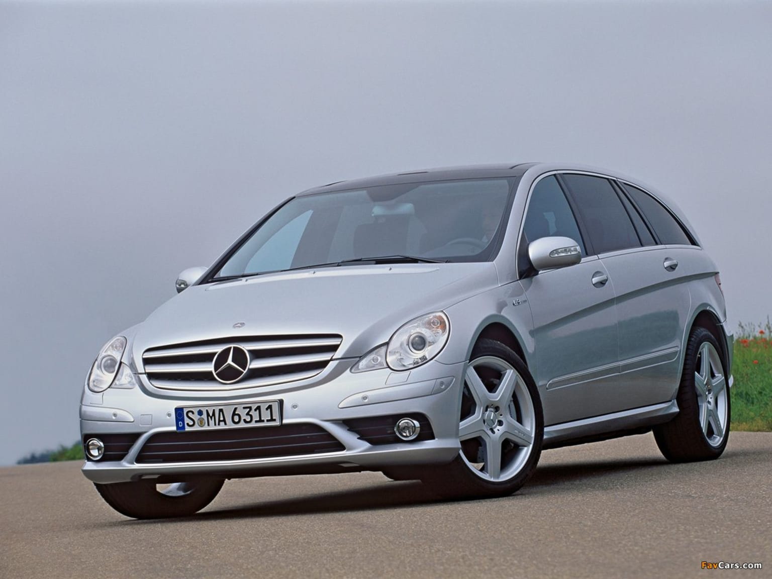 Mercedes-Benz R 63 AMG : requiem pour un gros sauveur