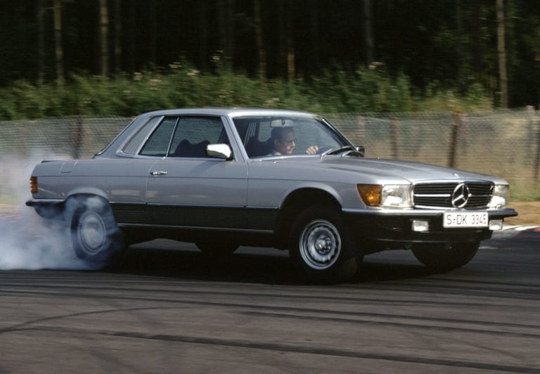 mercedes-benz_sl-klasse_1977_images_1-aspect-ratio-1600-1108.jpg