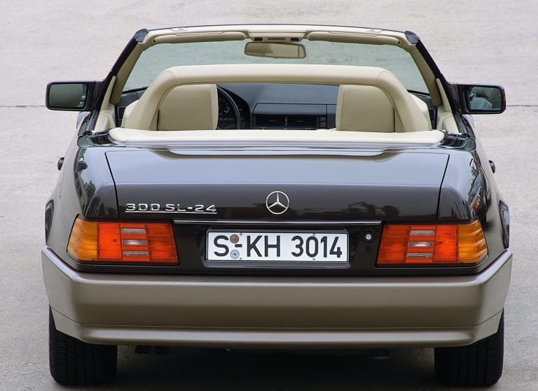 mercedes-benz_sl-klasse_1990_pictures_1-aspect-ratio-2048-1491.jpg