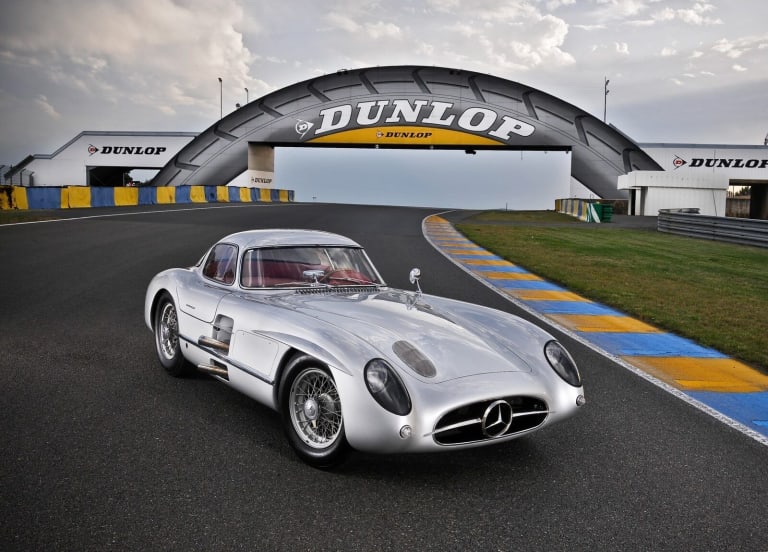 mercedes-benz_slr_1955_photos_5-aspect-ratio-1600-1149.jpg