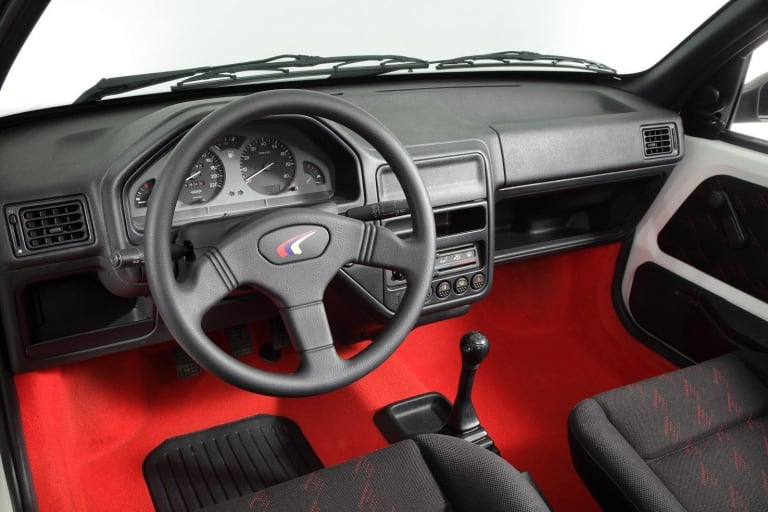 peugeot-1736440302316-8607.jpg