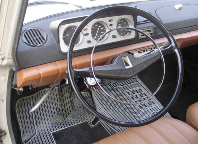 peugeot-404-006-bd-aspect-ratio-940-684.jpg