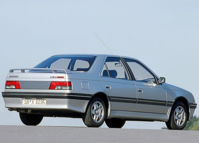 peugeot_405_1989_photos_2-aspect-ratio-1600-1149.jpg
