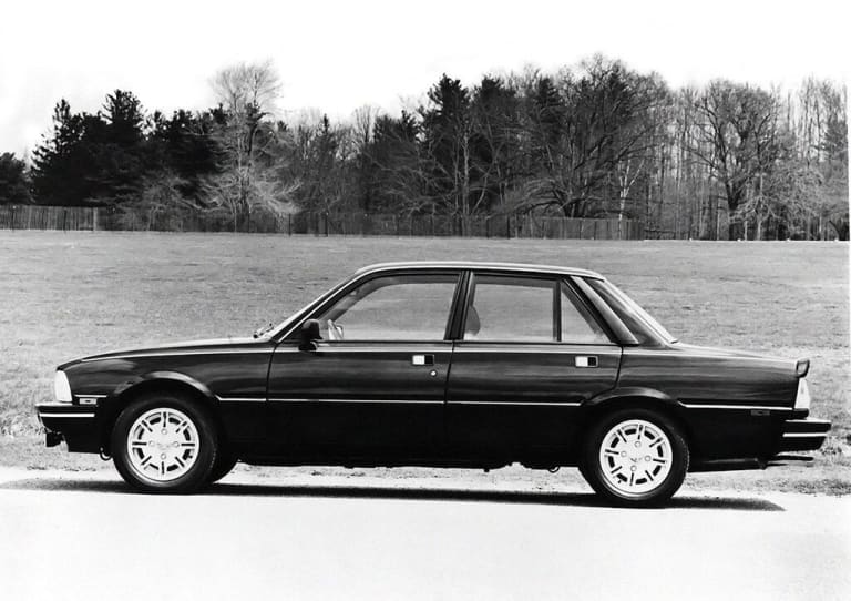 peugeot_505_1985_photos_1-aspect-ratio-1024-722.jpg