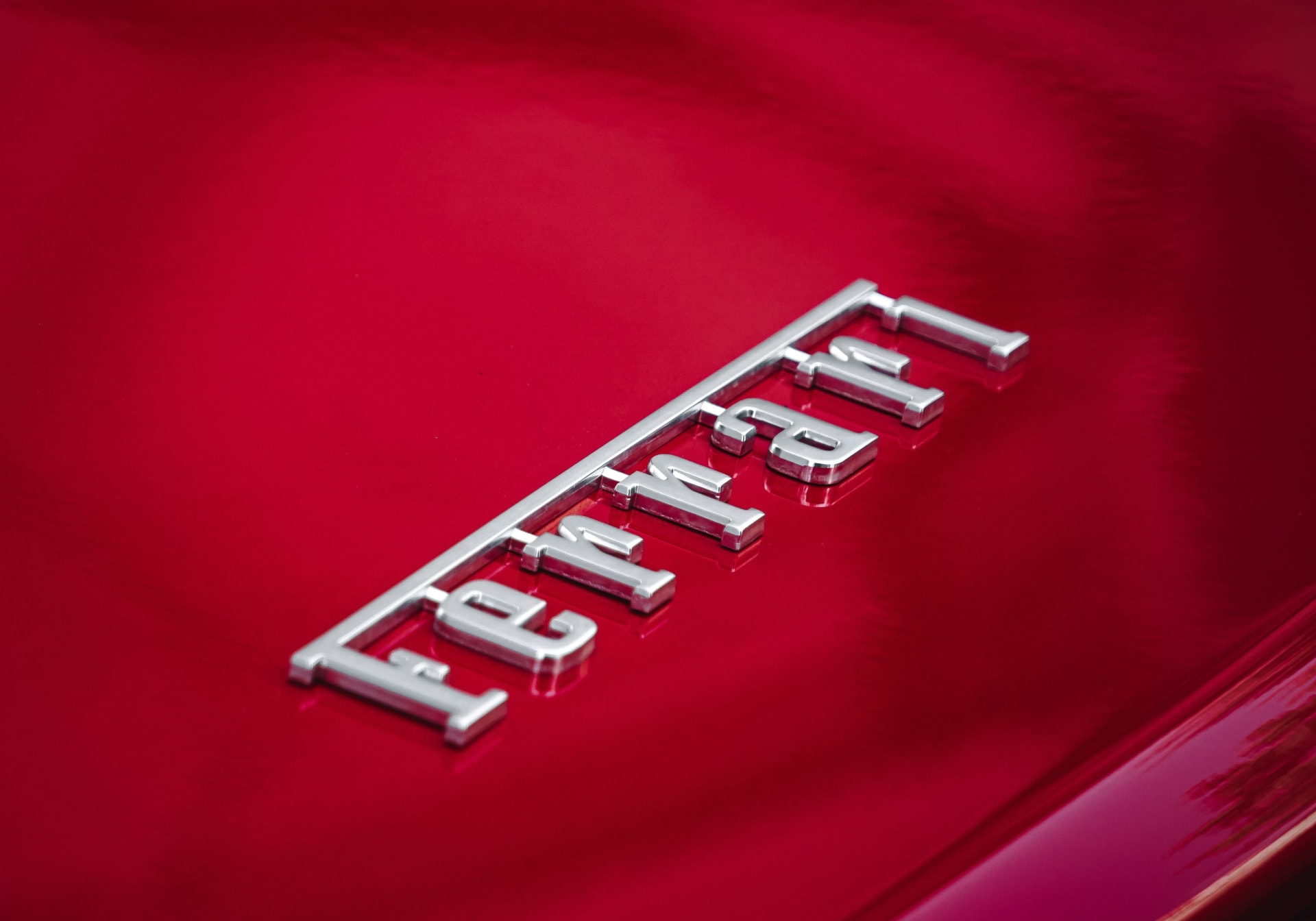 Ferrari a construit une voiture moins puissante qu'une Golf GTI, à cause d'un impôt