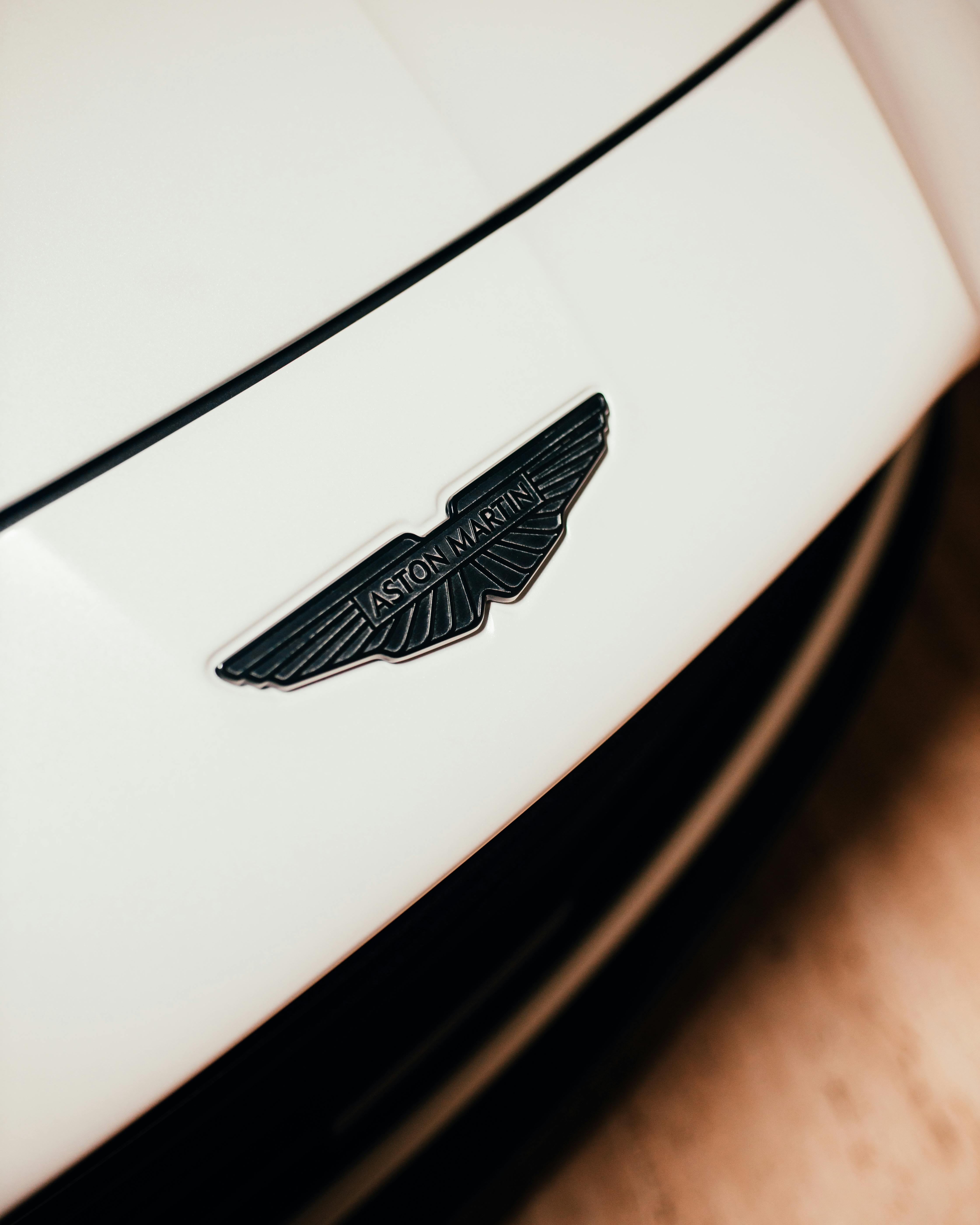 Cette Aston Martin de 680 ch est moins chère que toutes ses rivales Ferrari, McLaren et Porsche