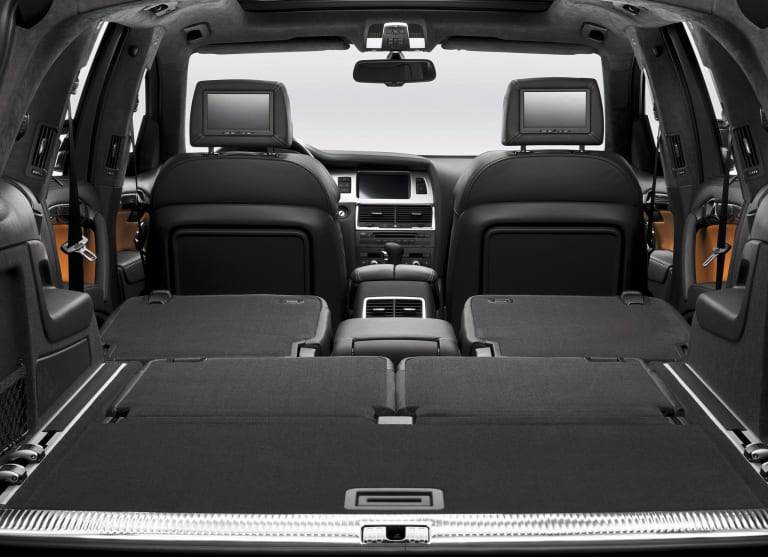 photos_audi_q7_2008_10-aspect-ratio-2048-1484.jpg