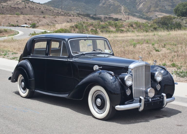 photos_bentley_mark_vi_1946_1-aspect-ratio-2048-1469.jpg
