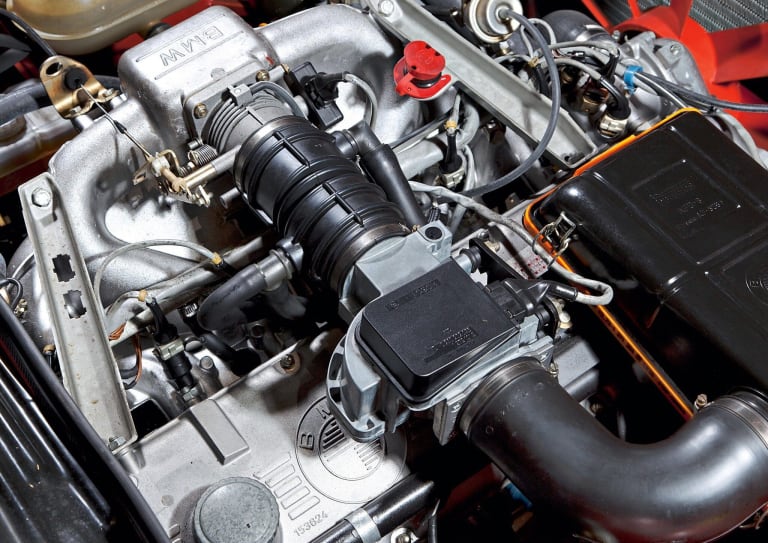 photos_bmw_6-series_1987_2-aspect-ratio-2048-1448.jpg