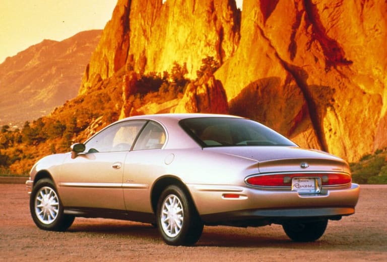 photos_buick_riviera_1995_3-aspect-ratio-1024-695.jpg