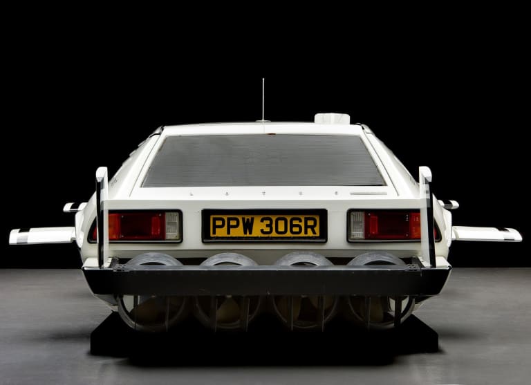 photos_lotus_esprit_1977_1-aspect-ratio-2048-1485.jpg