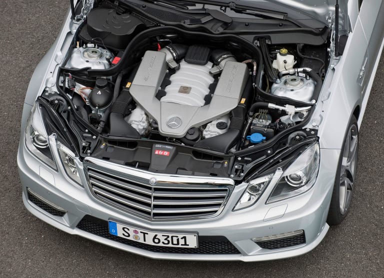 photos_mercedes-benz_e-klasse_2009_55-aspect-ratio-2048-1486.jpg