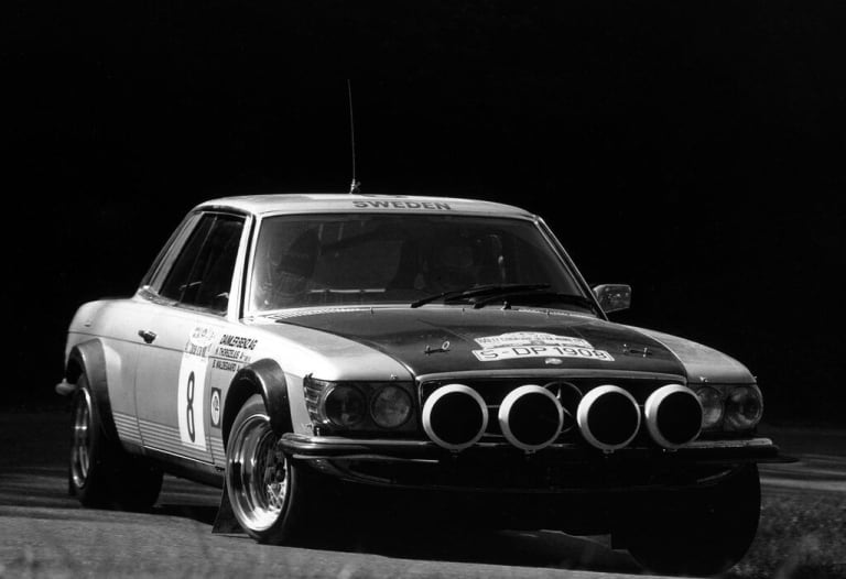photos_mercedes-benz_sl-klasse_1979_1-aspect-ratio-1024-701.jpg