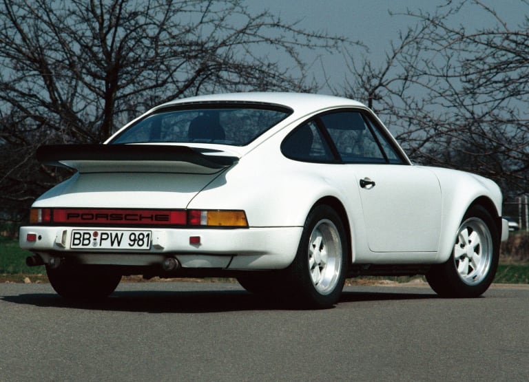 photos_porsche_911-sc_1984_2-aspect-ratio-2048-1479.jpg